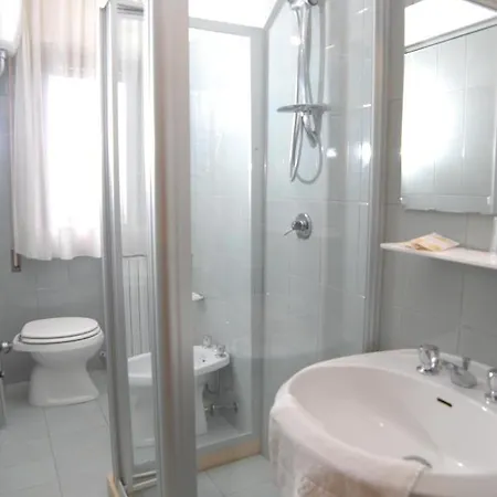 Del Duca Otel Montedinove